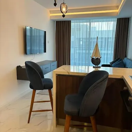 Apartment Sapphire & Inspire - Grand Sapphire, Pool View
